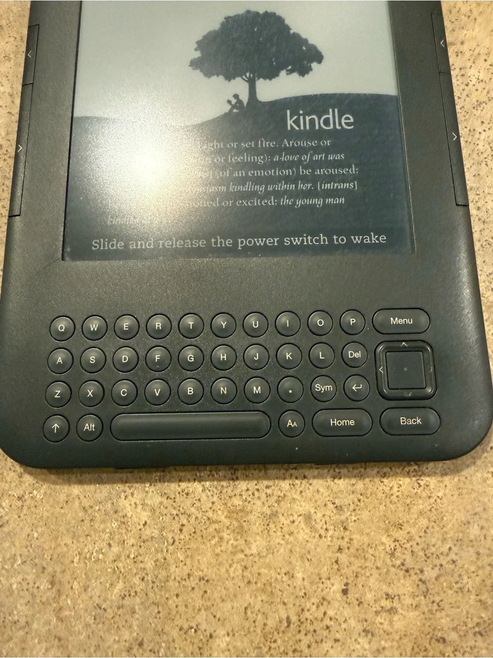 *PARTS OR REPAIR* Amazon Kindle E-Reader D00901 3rd Generation - Stuck On Screen